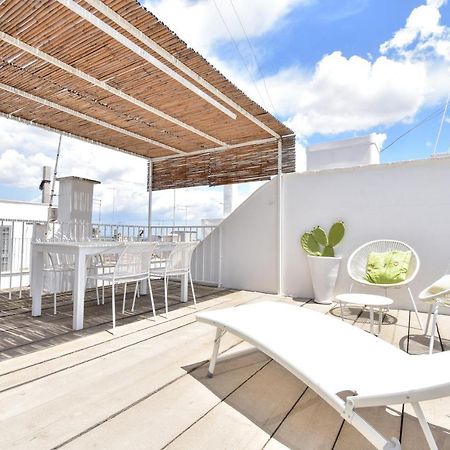Mina'S Roof Apartment Terrace: Whit Sea View سيغلي ميسابيكا المظهر الخارجي الصورة